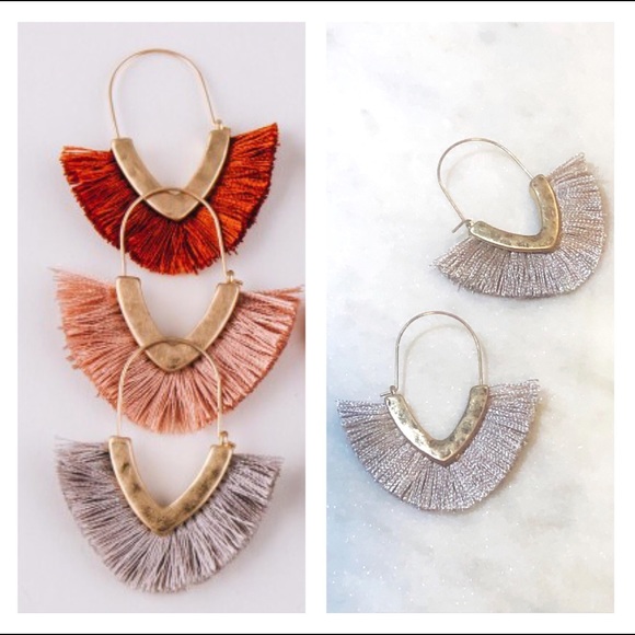 Light Gray Tassel V Shape Earrings - Picture 3 of 4